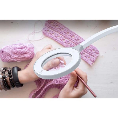 Daylight Omega 3.5 Magnifier Lamp 4 Daylight Omega 3.5 Magnifier Lamp - Image 4