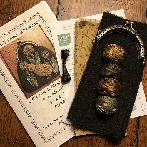 Punch Needle Kit - Little Chick Clasp Purse 2 Punch Needle Kit - Little Chick Clasp Purse - Image 2